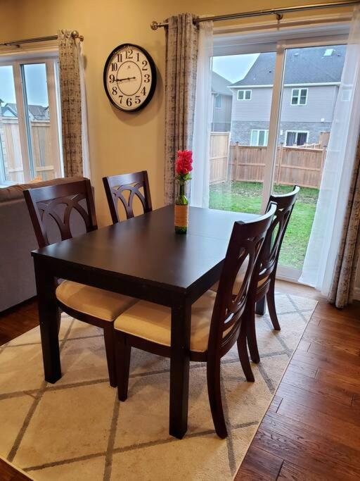 4 Bd Family Retreat Villa Stratford Kültér fotó